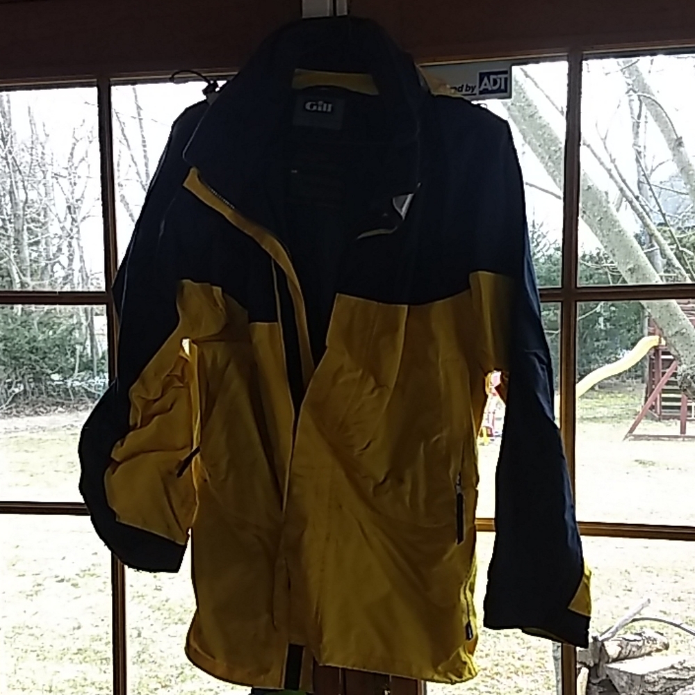 Gill coast sailing rain coat